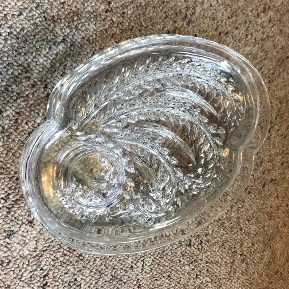 4 Pieces Set of Cut Crystal Glass Plates - Picture 6 of 7